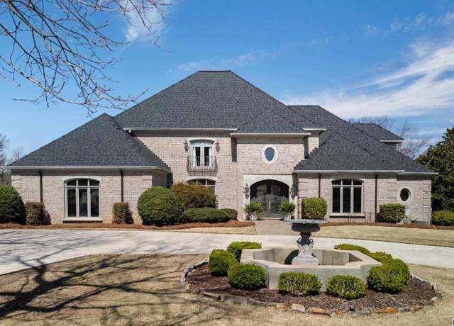 Property at 1012 Lake Heather Rd, Hoover, AL 35242, 6 beds, 5.5 baths