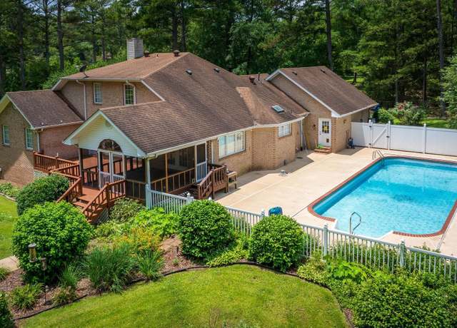 Property at 880 Old Highway 231, Cropwell, AL 35054, 4 beds, 3.5 baths