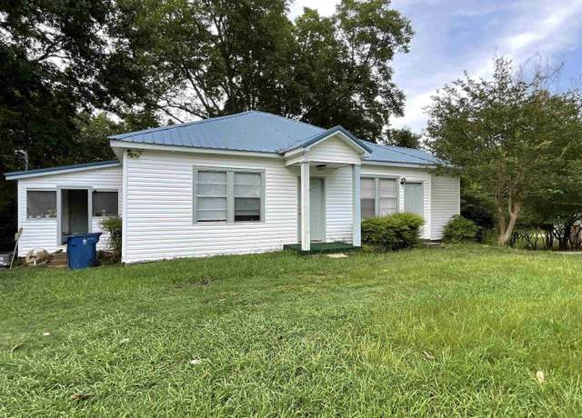 Property at 805 W Francis St, Jacksonville, AL 36265, 7 beds, 6 baths