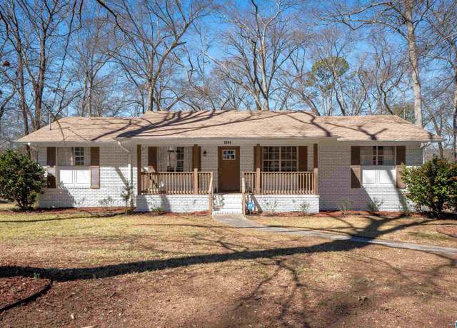Property at 1341 Hillwood Dr, Alabaster, AL 35007, 3 beds, 2 baths