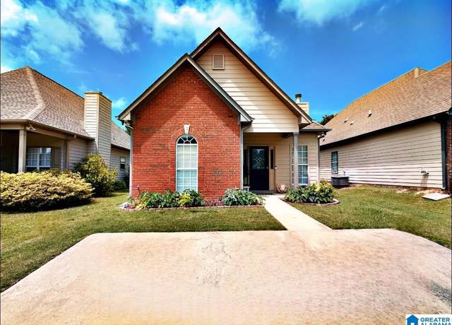 Property at 968 Savannah Ln, Calera, AL 35040, 3 beds, 2 baths