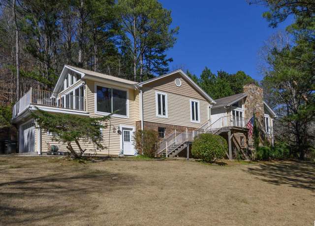 Property at 1935 Arabian Rd, Columbiana, AL 35051, 4 beds, 3 baths