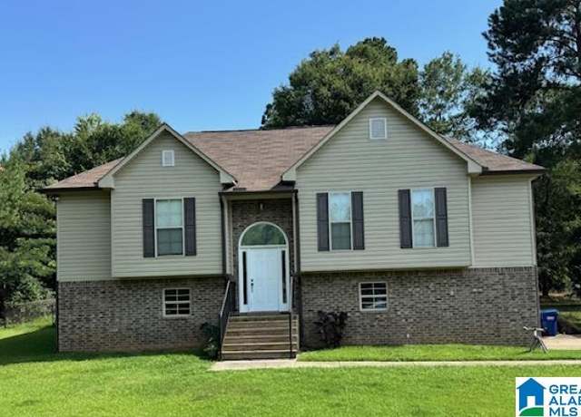 Property at 560 Hillstone Dr, Pell City, AL 35125, 3 beds, 2 baths