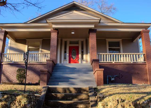 Property at 1324 4th Ter W, Birmingham, AL 35208, 3 beds, 2 baths