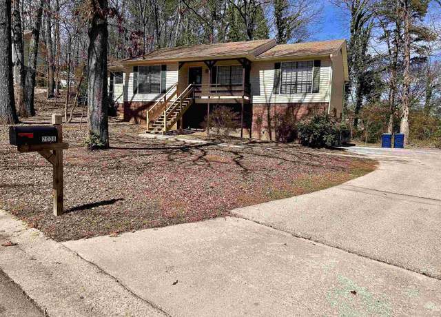 Property at 2008 King Charles Ct, Alabaster, AL 35007, 3 beds, 2 baths