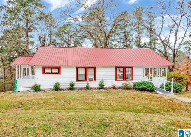 Property at 8270 Micklewright Rd, Trussville, AL 35173, 2 beds, 1 bath