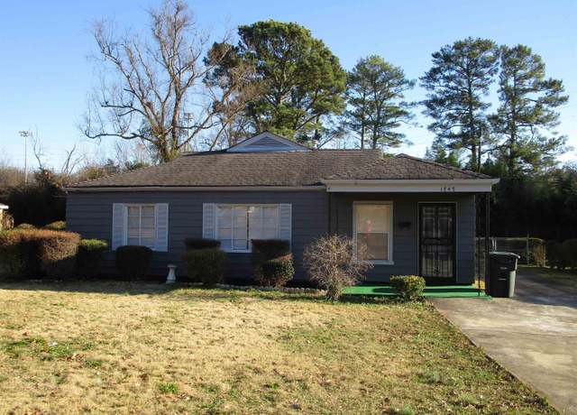 Property at 1745 Grant Ave SW, Birmingham, AL 35211, 4 beds, 2 baths