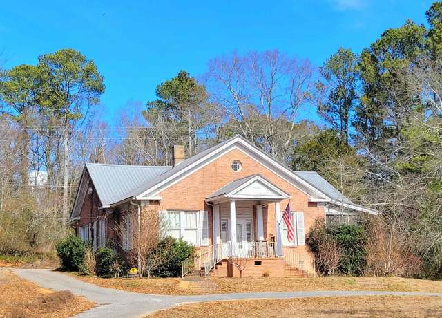 Property at 40888 Highway 77, Ashland, AL 36251, 4 beds, 4 baths