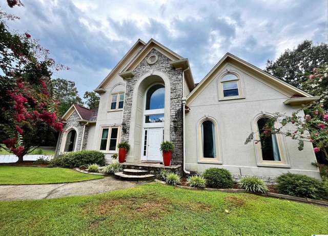 Property at 241 Lakeshore Loop, Oneonta, AL 35121, 6 beds, 4.5 baths