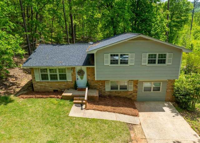 Property at 910 12th Ave NE, Jacksonville, AL 36265, 4 beds, 2 baths