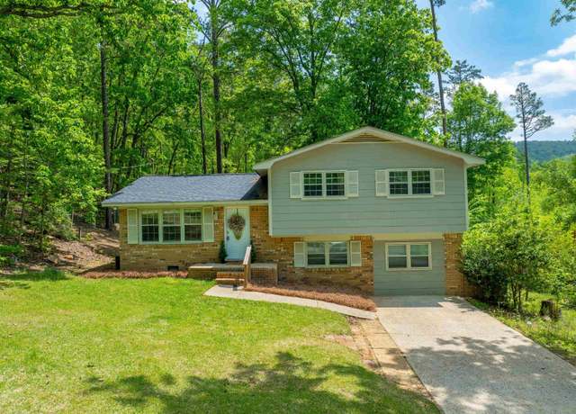 Property at 910 12th Ave NE, Jacksonville, AL 36265, 4 beds, 2 baths