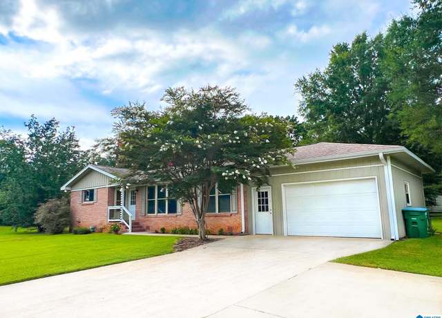 Property at 125 Meadow Rd, Montevallo, AL 35115, 2 beds, 1.5 baths