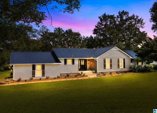 Property at 5404 Smith Rd, Pell City, AL 35128, 4 beds, 3 baths