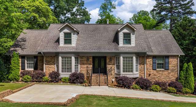 Photo of 2836 Overton Rd, Mountain Brook, AL 35223