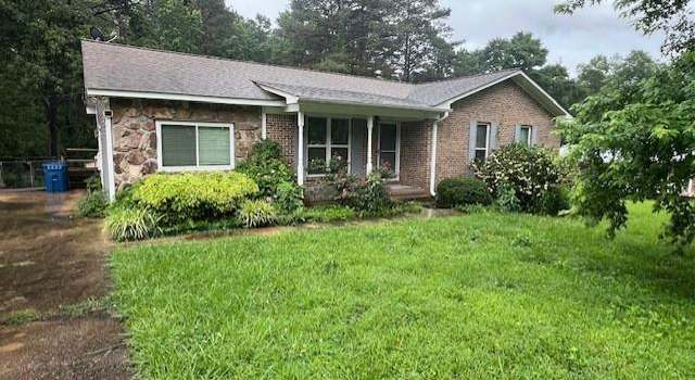 Photo of 4627 Honeysuckle Rd, Quinton, AL 35130