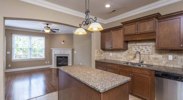 Photo of 3051 Eagle Ridge Ln, Birmingham, AL 35242