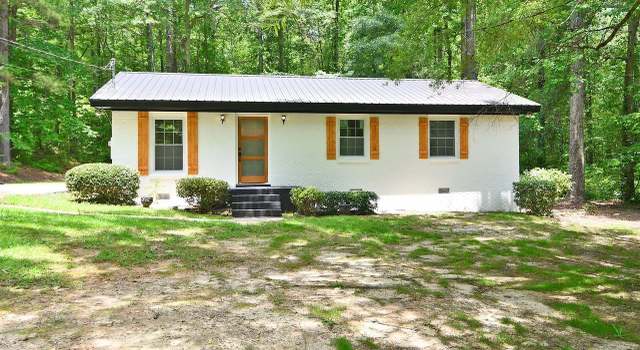 Photo of 405 Pine Valley Dr, Roanoke, AL 36274