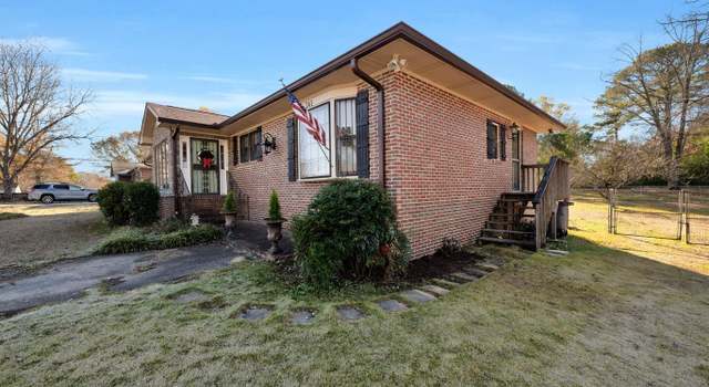 Photo of 241 Benson Rd, Gardendale, AL 35071