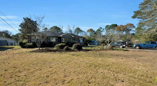 Photo of 241 Benson Rd, Gardendale, AL 35071