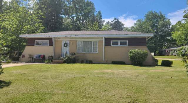 Photo of 208 Bartlett Ave, Roanoke, AL 36274