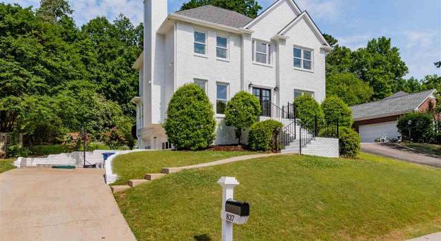 Photo of 837 Crest Cv, Hoover, AL 35226