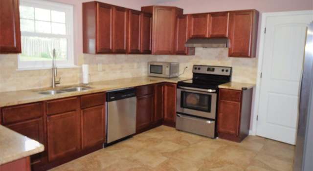 Photo of 6600 Lynn Ave, Leeds, AL 35094