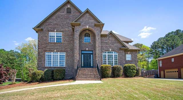 Photo of 2704 Chesapeake Dr, Hueytown, AL 35023