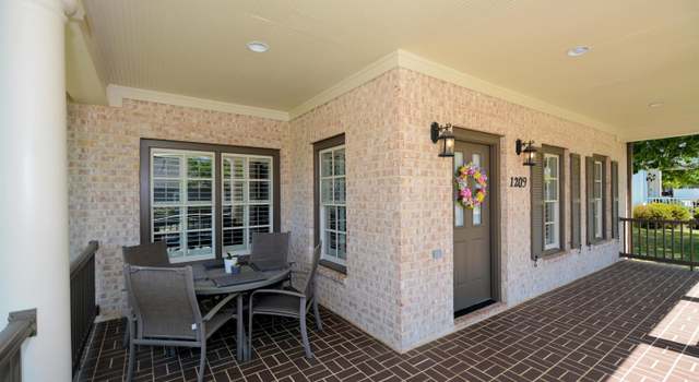 Photo of 1209 Boundary St, Hoover, AL 35242