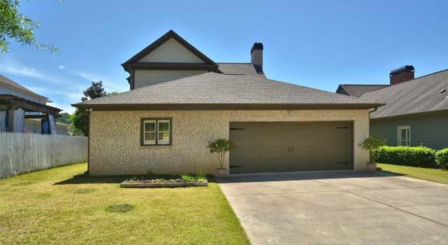 Photo of 1209 Boundary St, Hoover, AL 35242