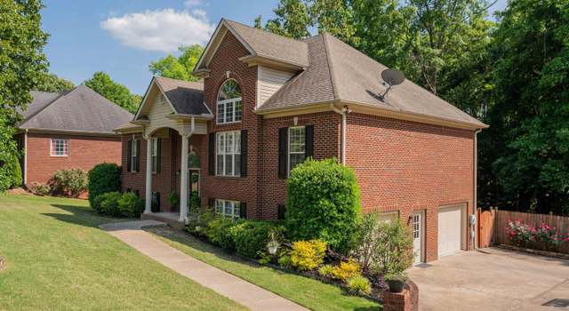 Photo of 120 Weeping Willow Dr, Chelsea, AL 35043