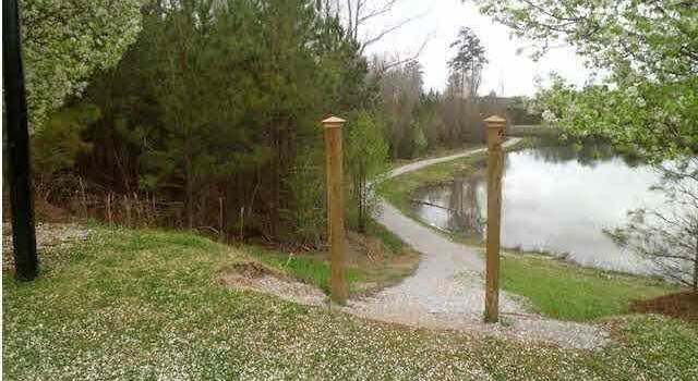 Photo of 2090 Forest Lakes Ln, Sterrett, AL 35147