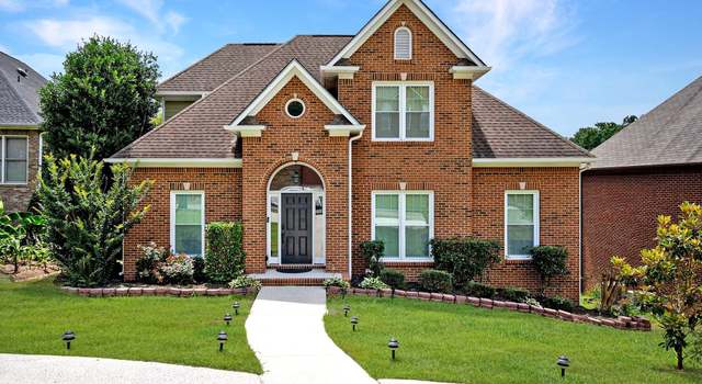 Photo of 832 Meadow Ridge Ln, Birmingham, AL 35242