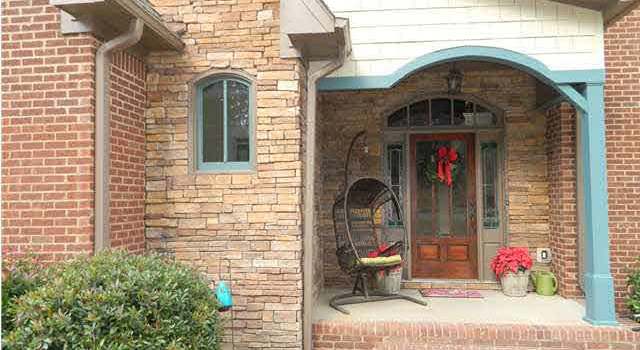 Photo of 130 Covington Place Dr, Chelsea, AL 35043
