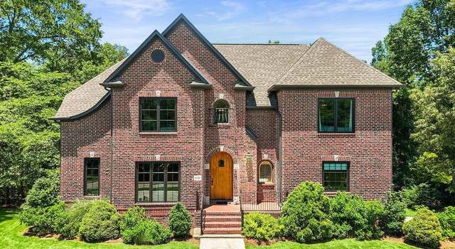 Photo of 8726 Carrington Lake Rdg, Trussville, AL 35173
