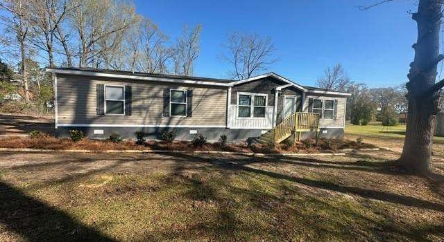 Photo of 40 Loper Ln, Maplesville, AL 36750