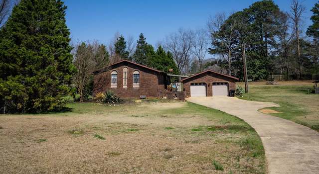 Photo of 320 Oak Cir, Bessemer, AL 35023