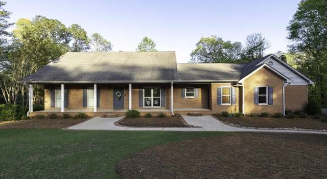 Photo of 7645 Windsong Dr, Trussville, AL 35173