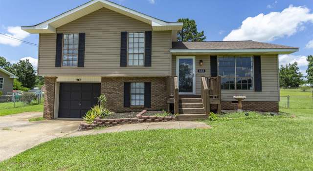 Photo of 633 Lakewood Dr, Weaver, AL 36277