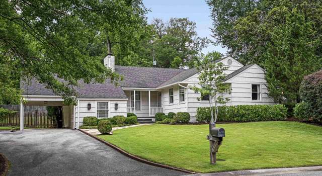 Photo of 1 Montrose Cir, Mountain Brook, AL 35213