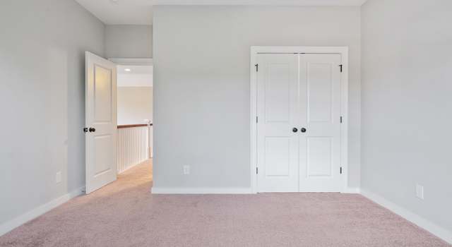Photo of 671 Provence Dr, Vestavia Hills, AL 35242