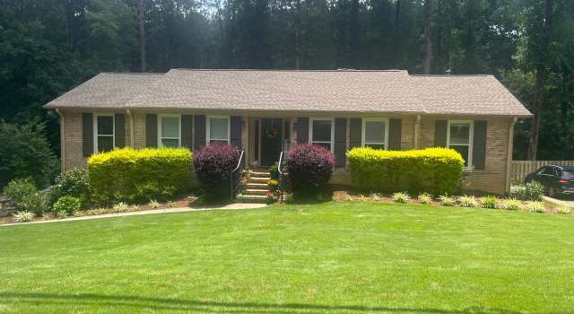 Photo of 1283 Atkins Trimm Blvd, Hoover, AL 35226