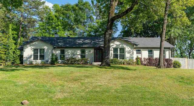 Photo of 1537 Panorama Dr, Vestavia Hills, AL 35216