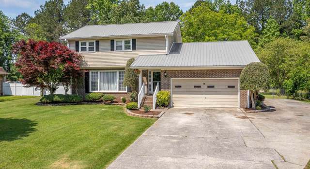 Photo of 1417 Cove Creek Dr, Gadsden, AL 35905