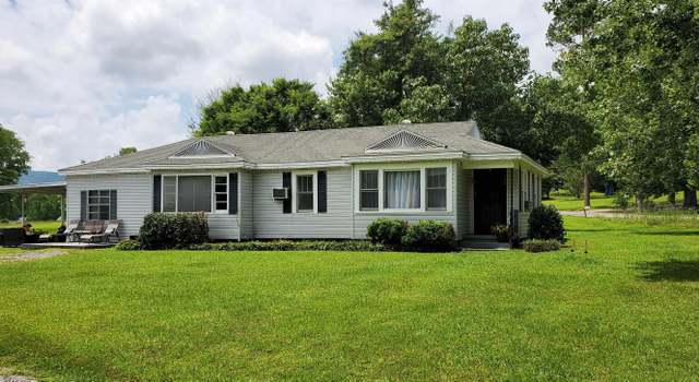 Photo of 145 Hillside Cir, Childersburg, AL 35044