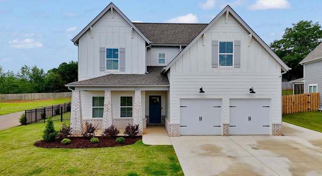 Photo of 355 Avondale Ln, Pell City, AL 35128