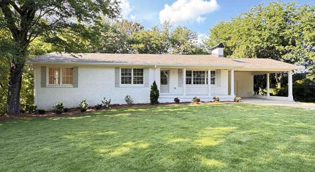 Photo of 3140 Dolly Ridge Dr, Vestavia Hills, AL 35243