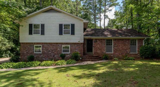 Photo of 2866 Georgetown Dr, Hoover, AL 35216
