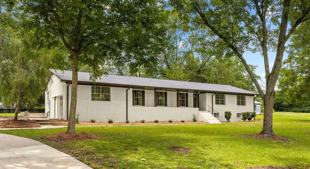 Photo of 457 Avon Cir, Mount Olive, AL 35117