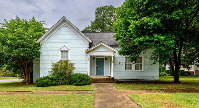 Photo of 406 Jefferson St, Livingston, AL 35470