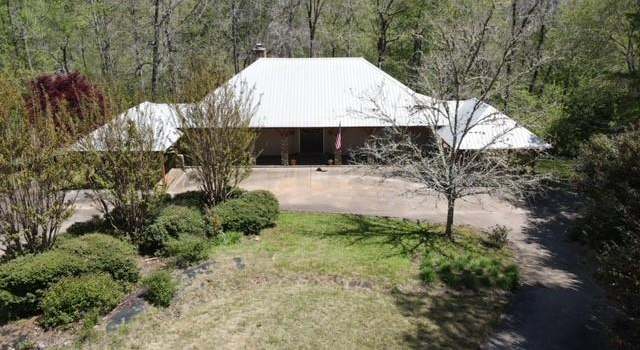 Photo of 857 Hatchet Creek Ln, Goodwater, AL 35072